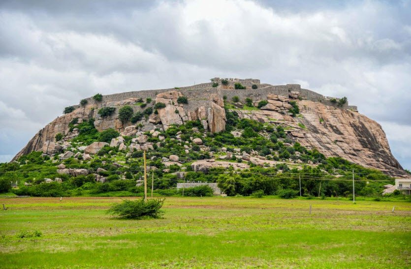 Bahaddur Bandi Fort, Bahaddur Bandi, Karnataka, India